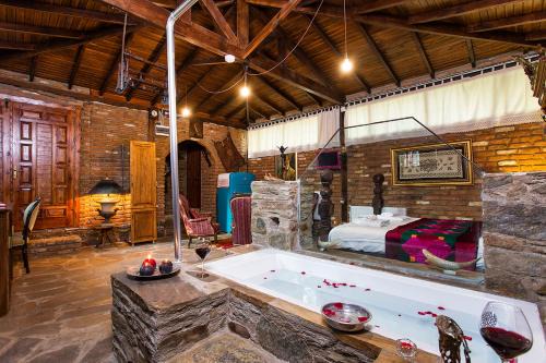 Sirince House | Stonehouse