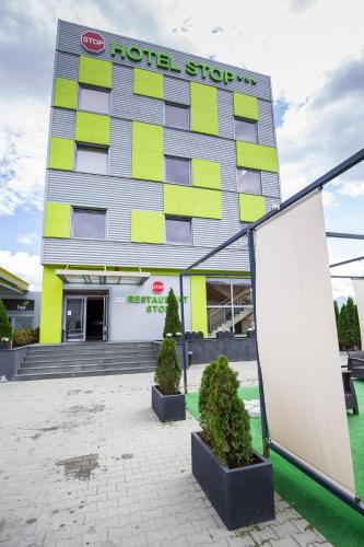 Sinpetru Hotel | Stop Hotel