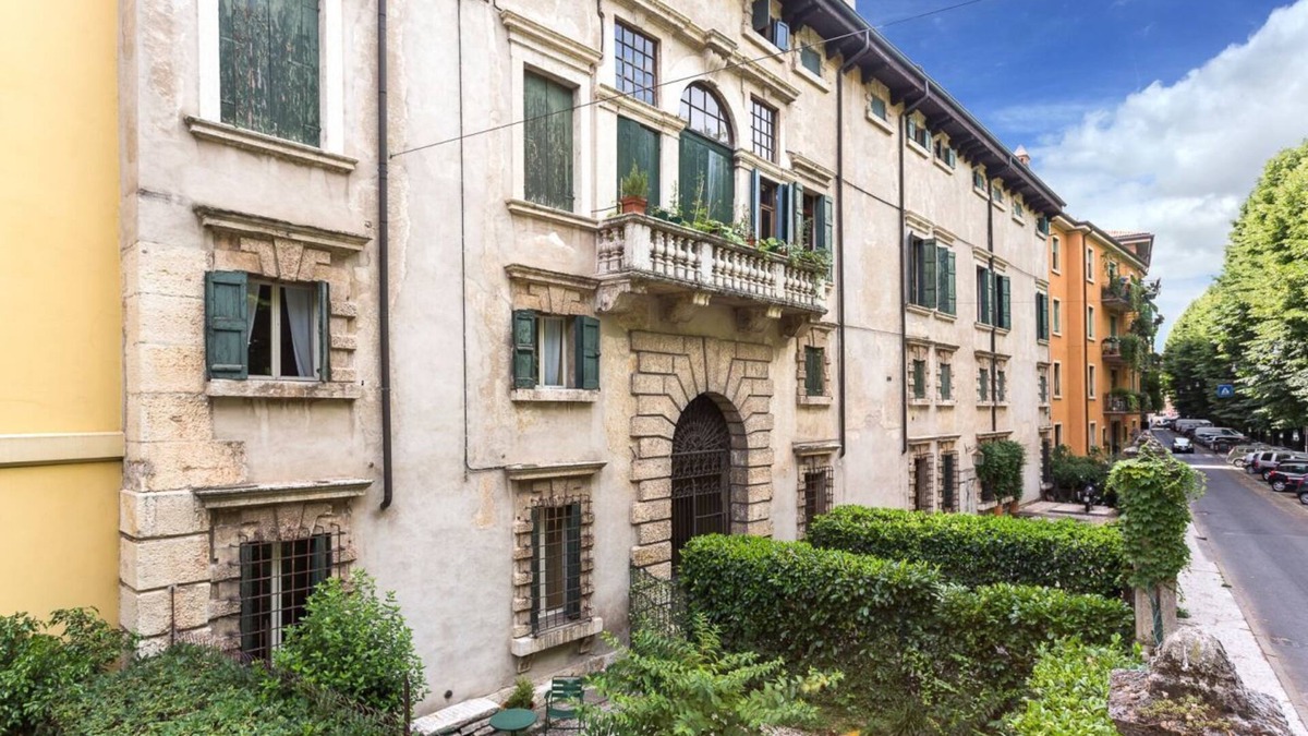Verona City Centre Apartment | Storico palazzo con giardino privato vicino Piazza Erbe
