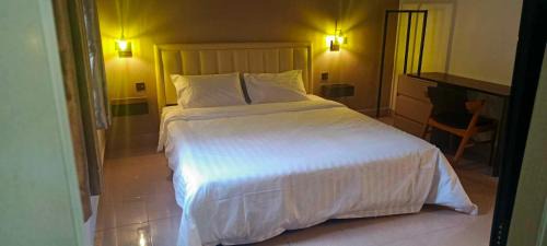 Daun Penh House | Stories Double Room