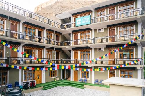 Kaza Hotel | Story Homes
