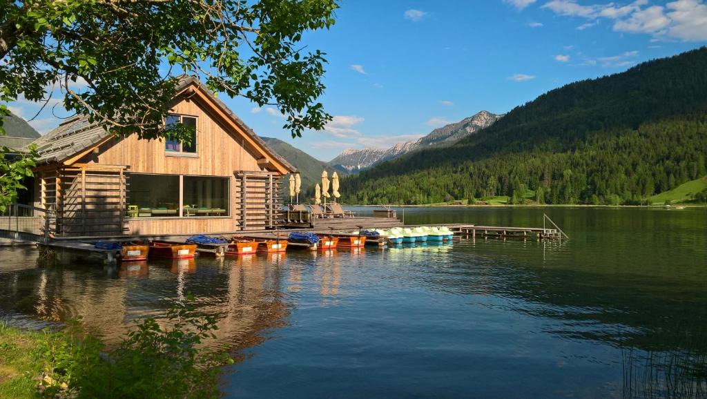 Neusach Hotel | Strandhotel am Weissensee
