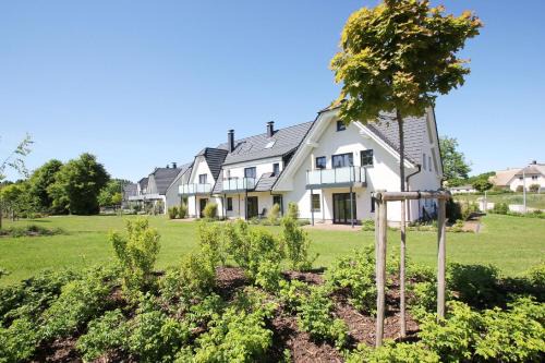 Lobbe Apartment | strandnahe FeWo mit Balkon, gratis Nutzung vom AHOI Erlebnisbad und Sauna in Sellin - Rex Rugia FeWo 28-8