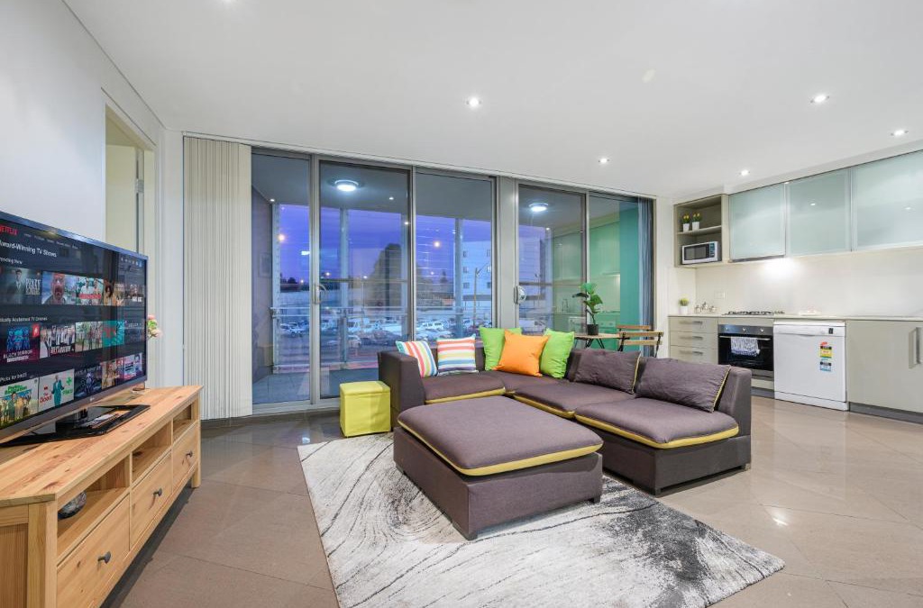 Strathfield Apartment | Strathfield sweet 2Br near Train StationShopping