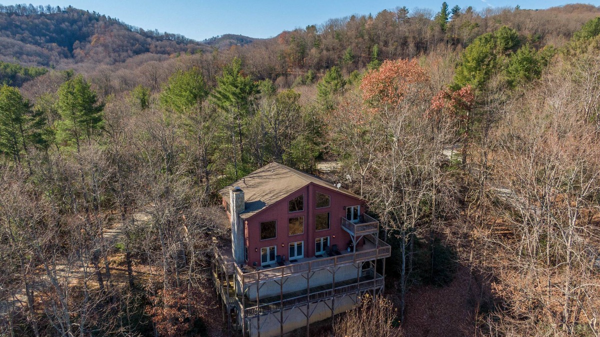 Apple Ridge Cabin | Stress Re-Leaf - Blowing Rock Cabin with great view, hot tub, pool table