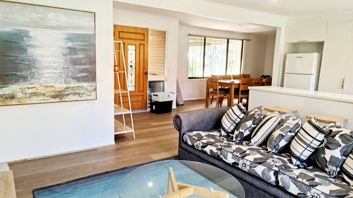 Surfside House | Stroll to beach and Mangrove walk Fisherman's paradise