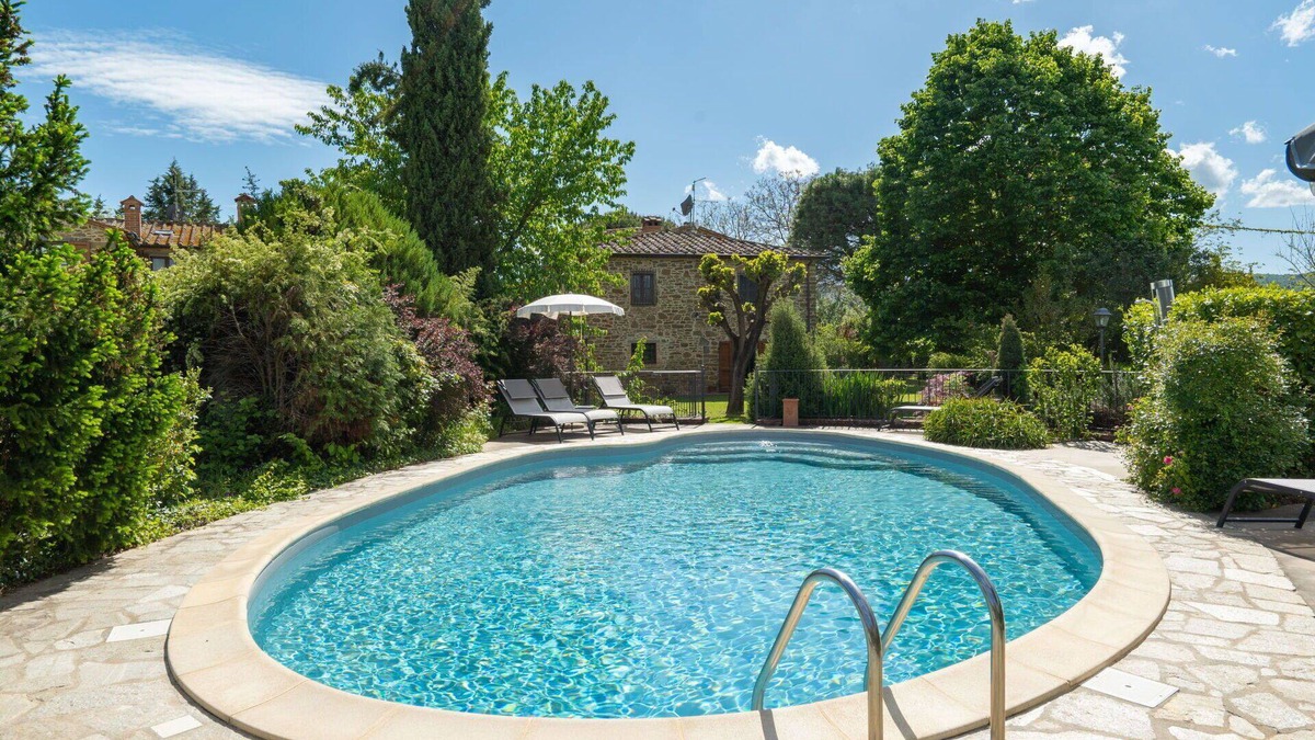 Monte San Savino Villa | Stunning private villa for 10 guests with private pool, WIFI, TV, pets allowed and panoramic view