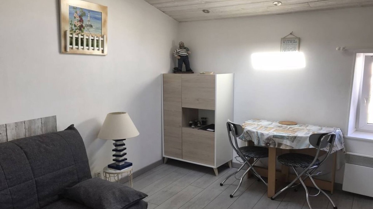 Saujon Apartment | Studio 18m2 Saujon town center 3 min walk from the spa 10 minutes from Royan