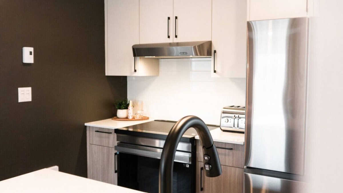 Magog Apartment | Studio 21 charm and comfort in the heart of Magog