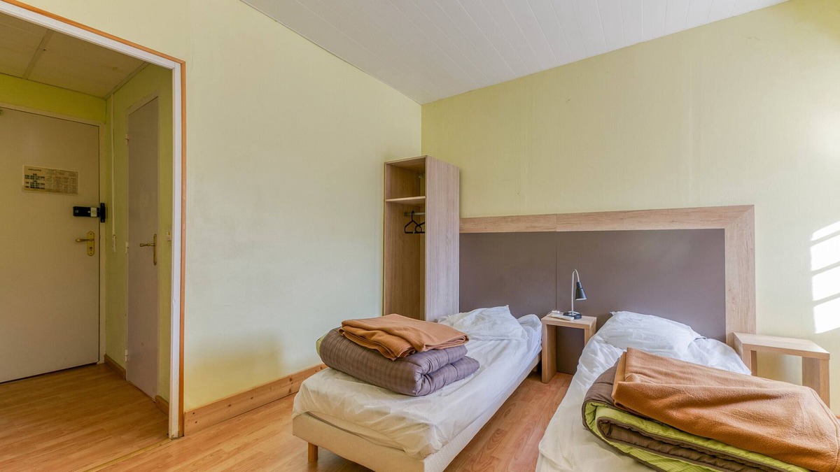 Arvillard Apartment | Studio '214' with shared pool, shared terrace, and Wi-Fi