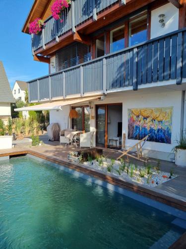Neuffen Apartment | Studio 22, Terrasse,Pool,Sauna,Ofen