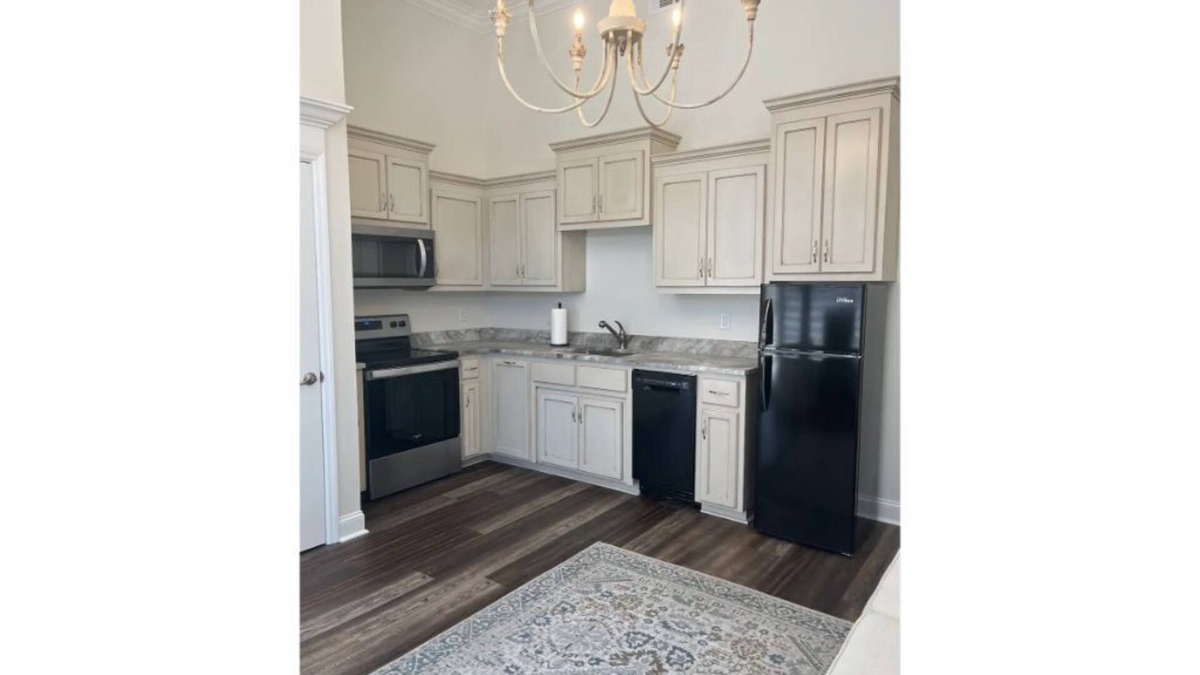 Tifton Apartment | Studio #4 -A Lovely 1 bedroom studio apartment