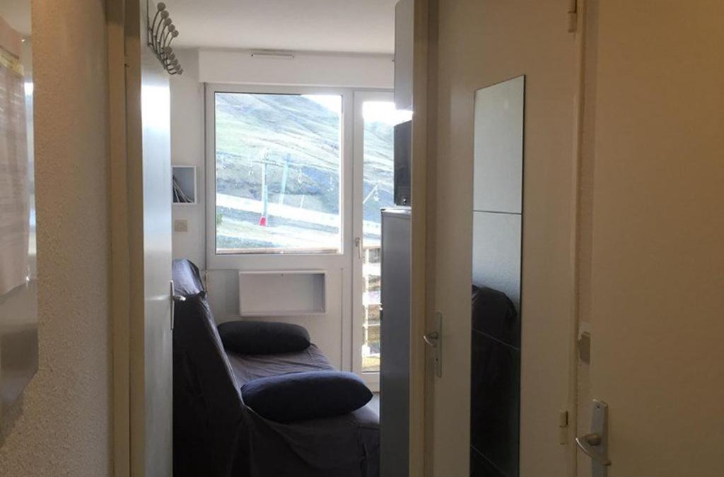 Arette Apartment | Studio 4 pers. au pied des pistes avec balcon, ascenseur, parking gratuit, casier à skis et équipement complet - FR-1-602-3