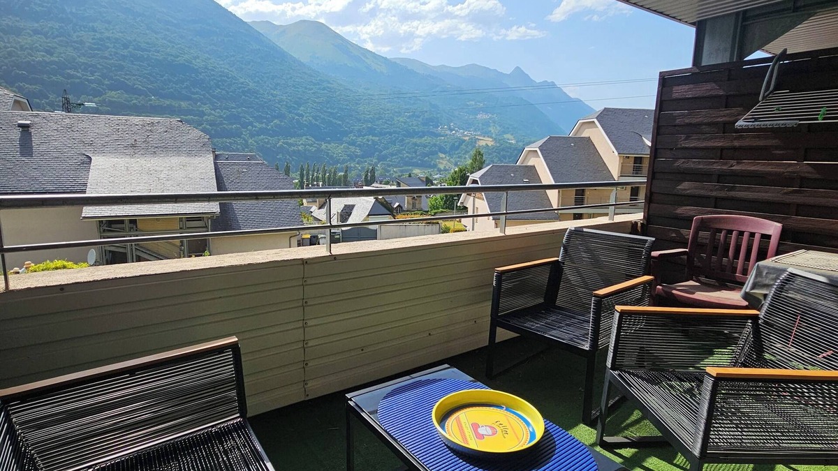 Luz-Saint-Sauveur Apartment | Studio 4 persons MAGNIFICENT MOUNTAIN VIEW pyrenees zenith LUZ ST SAUVEUR