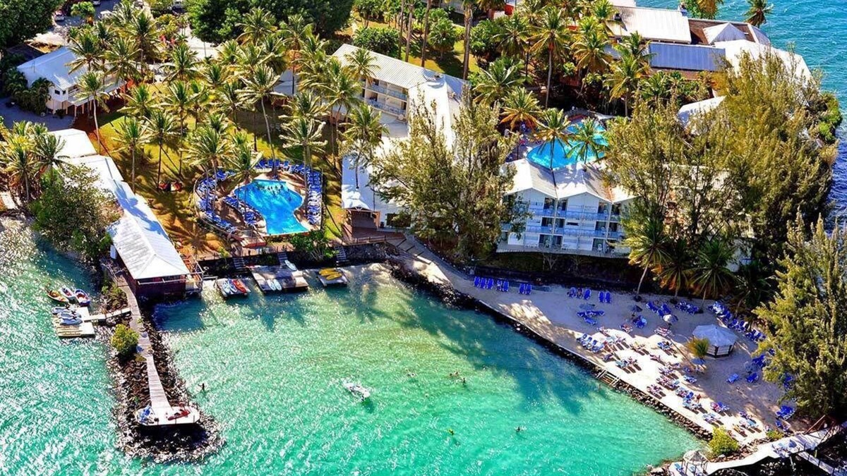 Pointe du Bout Apartment | Studio 4p RDC - Large terrace - Résidence Club - 2 swimming pools - private beach