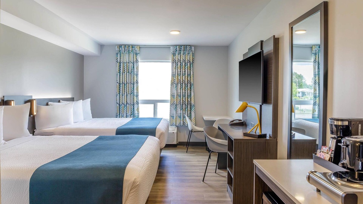 Algoma District Hotel | Studio 6 Hornepayne, ON