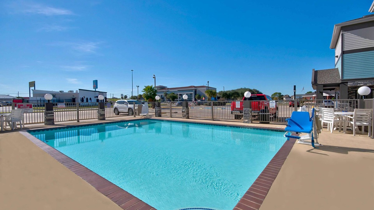 Port Arthur Hotel | Studio 6 Port Arthur, TX - SE