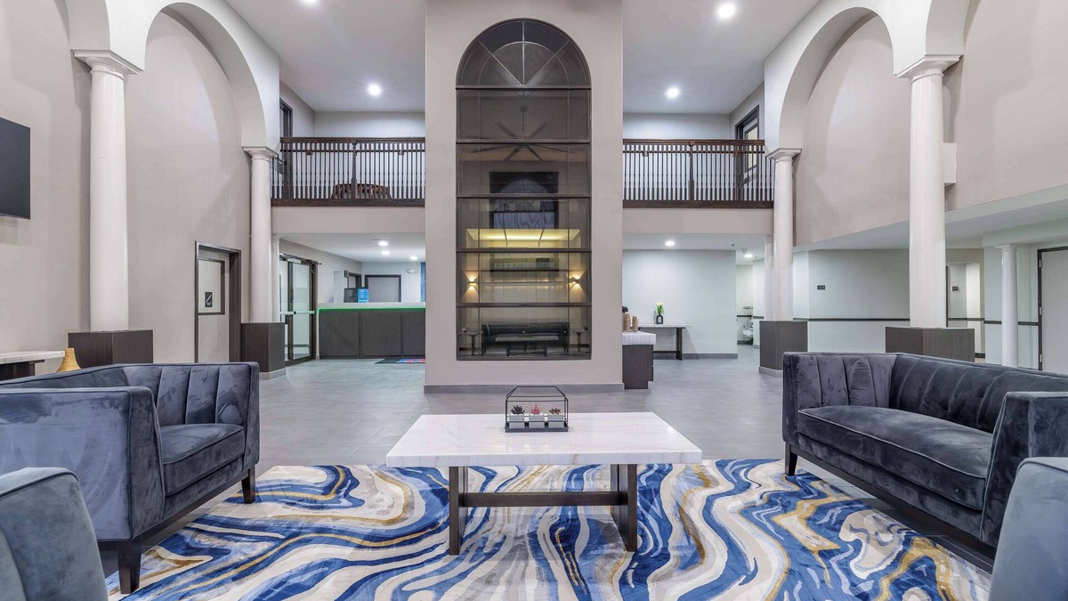 Brenham Hotel | Studio 6 Suites Brenham, TX