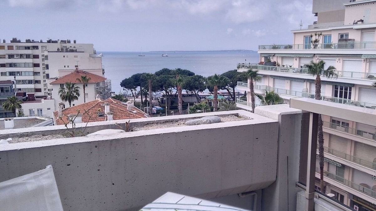 Juan-les-Pins Apartment | Studio 623 bord de mer Résidence Graziella