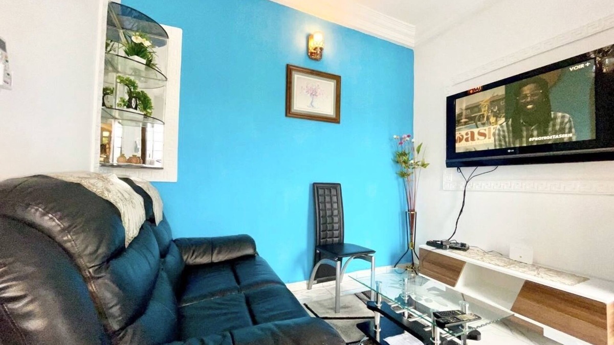 Douala Apartment | Studio A4,B-ssadi Santa Lucia,wifi, canal, gardien