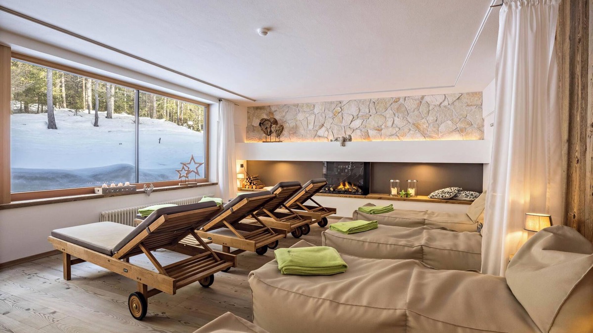 Armentarola Apartment | Studio Apartment “Ciasa ai Pini 209” near Ski Lifts with Mountain View & Sauna