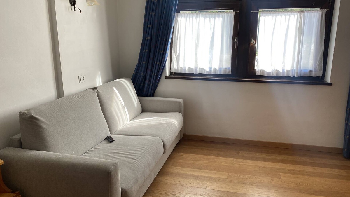 Selva di Val Gardena Condo | Studio apartment in front of Sassolungo mountain