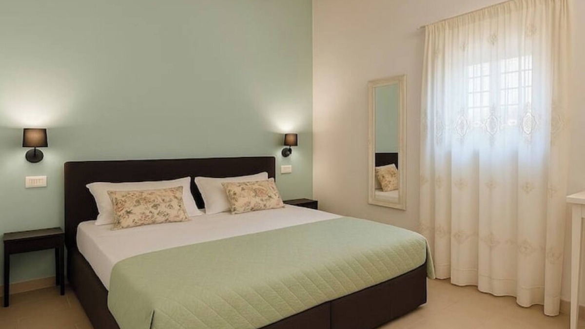 Modica Apartment | Studio apartment with private veranda dew