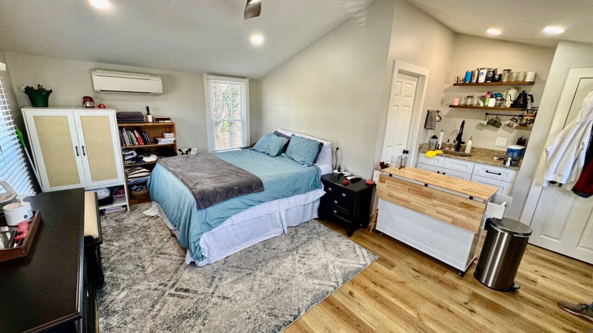 High Point Apartment | Studio Apartment 2 Blocks from Market & Hospital