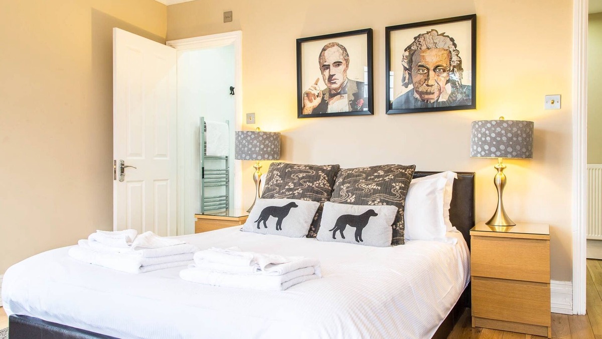 Westbourne Apartment | Studio Apartment 2 at Alum Chine Beach House
