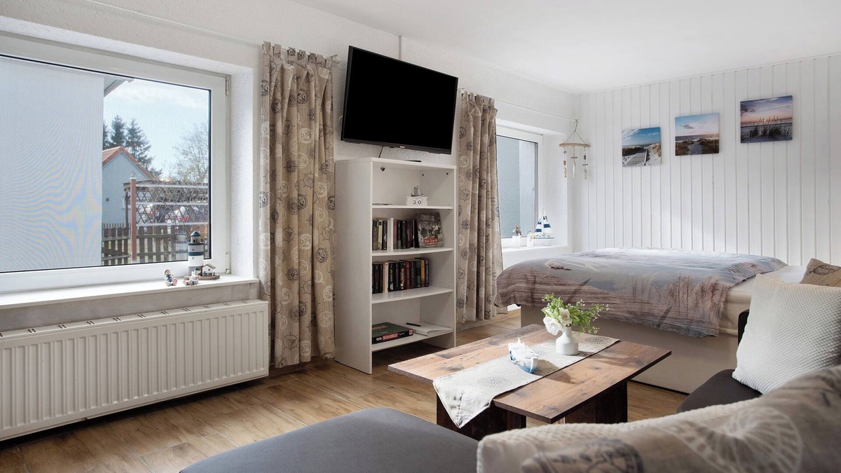 Born auf dem Darss Apartment | Studio Apartment 'De Lütt Stuf - Urlaub Mit Hund' with Private Terrace and Wi-Fi