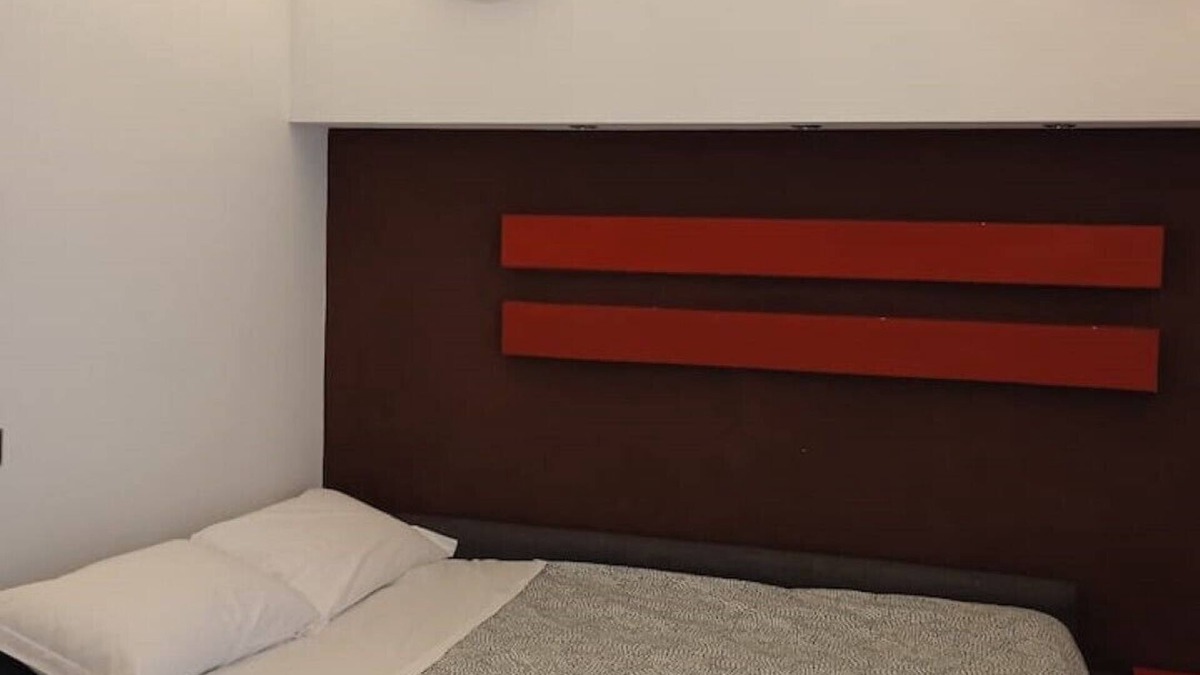 Historical Downtown Salerno Apartment | Studio apartment historic center of Salerno near boarding and parking