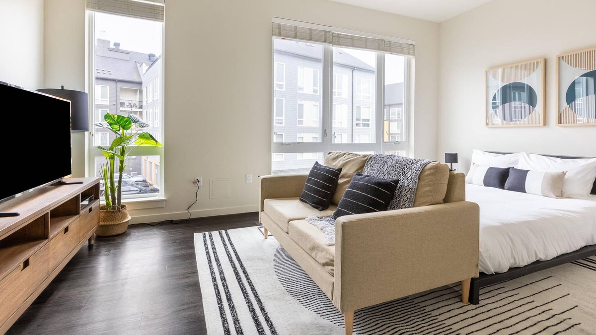 Beaverton Apartment | Studio Apartment in Hillsboro w/Office