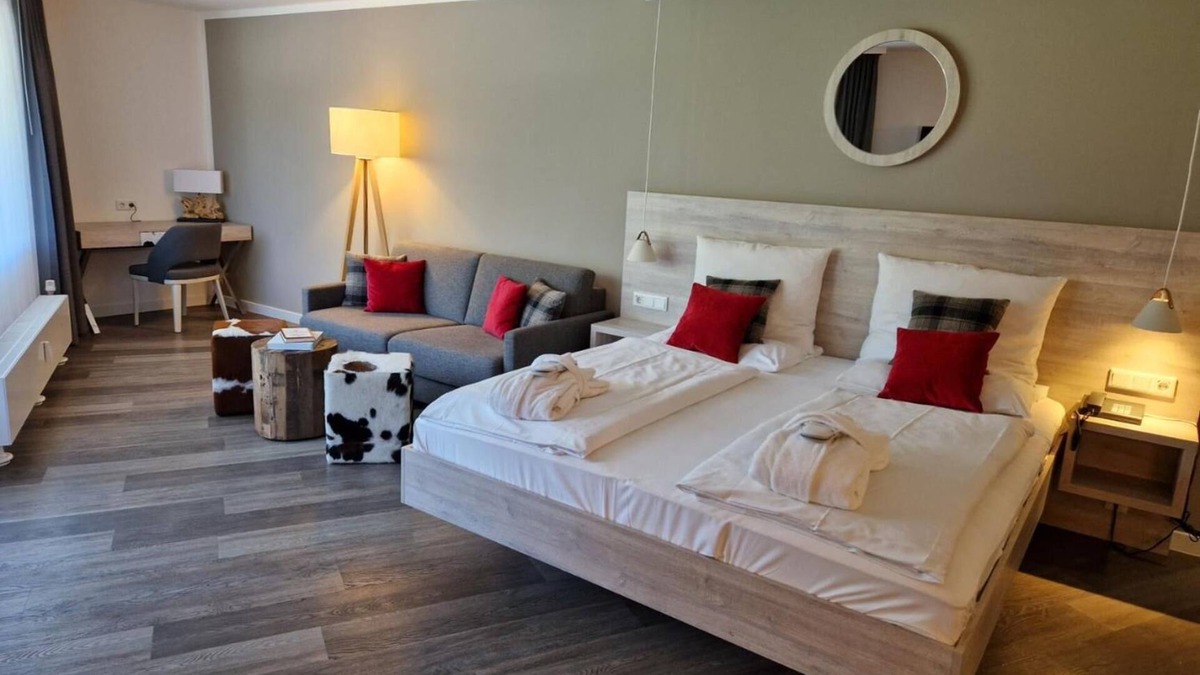 Schliersee Apartment | Studio Apartment 'Marianne' with Mountain View, Shared Garden and Wi-Fi