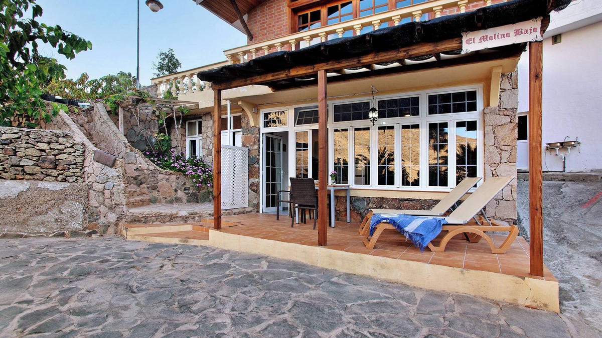 Mogan Apartment | Studio Apartment "Paraíso del Molinero Bajo" with Shared Pool & Private Terrace