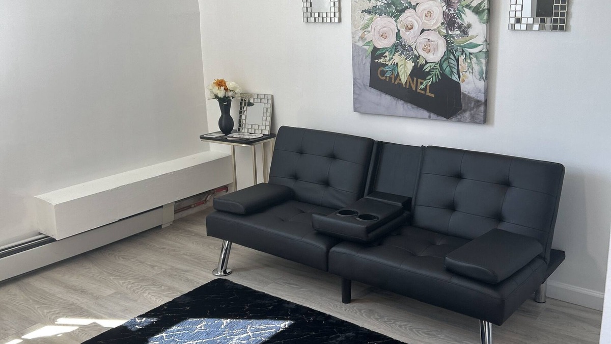 Ansonia Apartment | Studio Apt with kitchen,Living room, bathroom & bedroom, near Griffith hospital