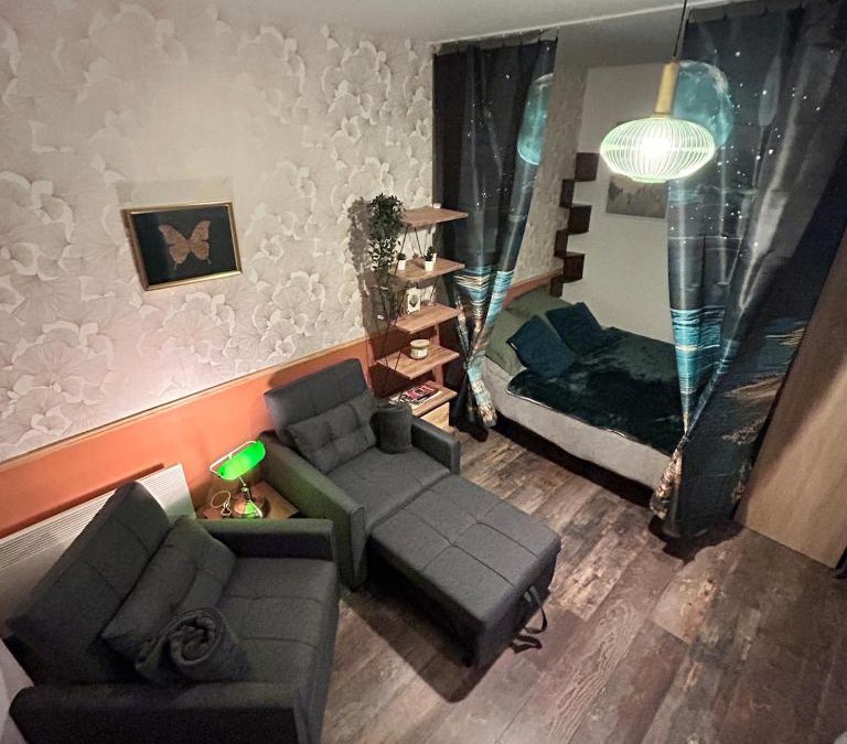 Bagnoles-de-l'Orne Apartment | Studio au calme avec stationnement