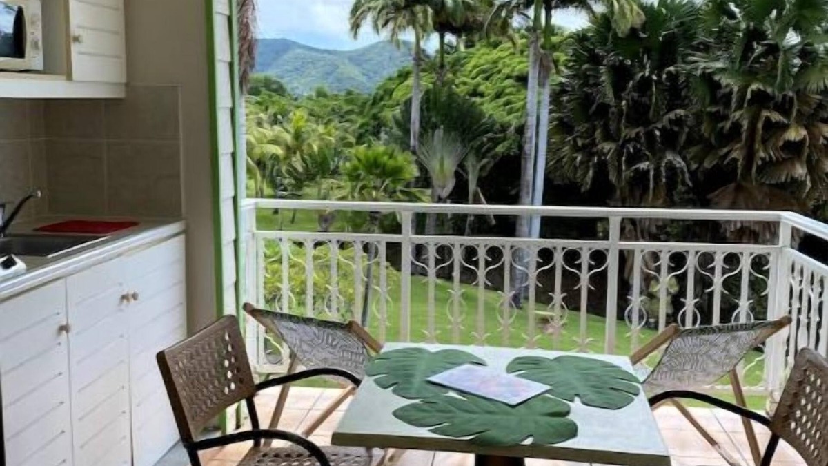 Gros Raisins Apartment | Studio Bord de mer Accès Plage