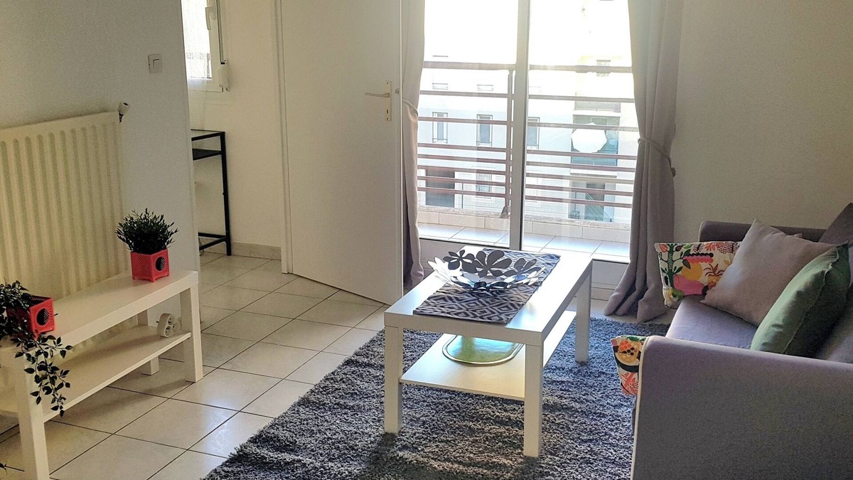 Montpellier Apartment | Studio Cabin Equipped Rives du Lez Montpellier