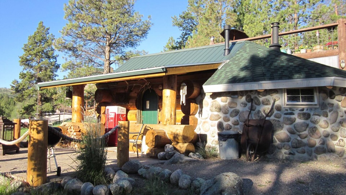 Helena Cabin | Studio Cabin with Big Canyon Ferry Lake Views