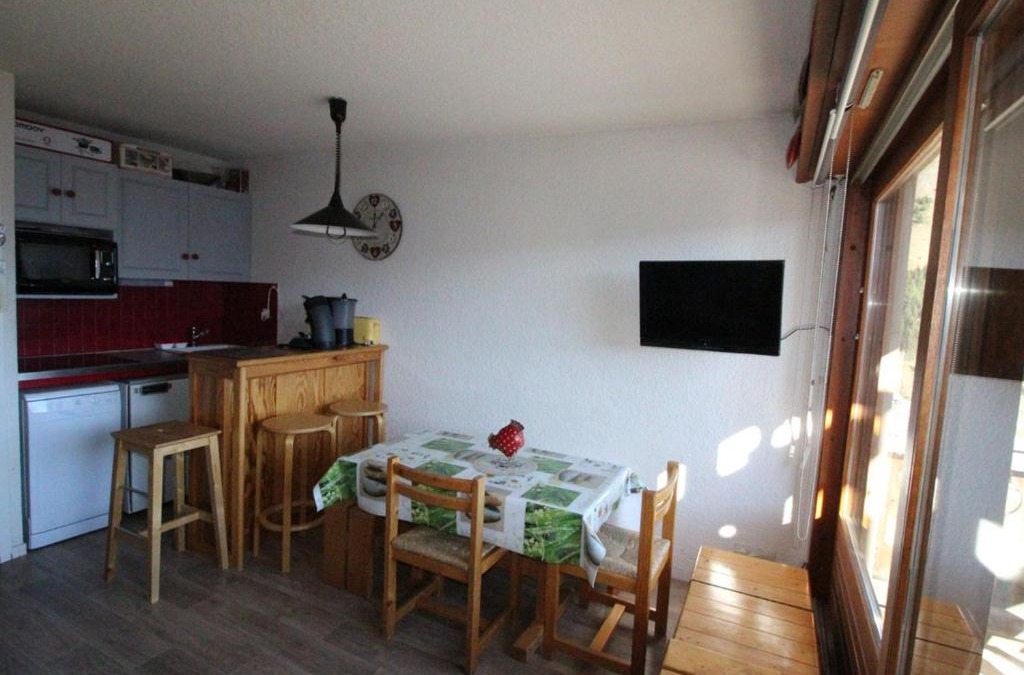 Auris Apartment | Studio cabine 4 pers au pied des pistes avec parking gratuit - Auris en Oisans - FR-1-297-151