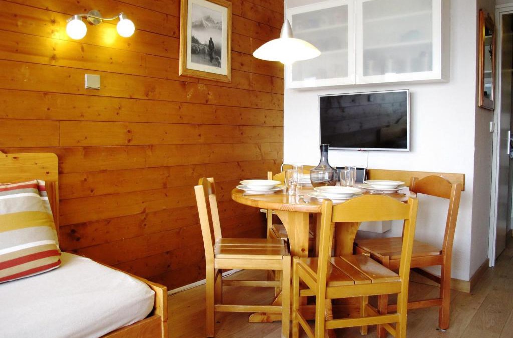 Avoriaz Apartment | Studio Cabine Rénové, Sud avec Balcon, Proche Commerces et Remontées Mécaniques à Morzine - FR-1-634-30