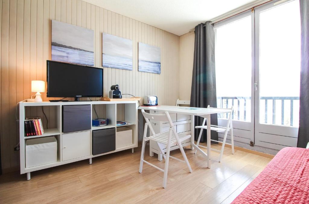 Flaine Apartment | Studio Cabine Sud, centre de Flaine, linge et menage compris