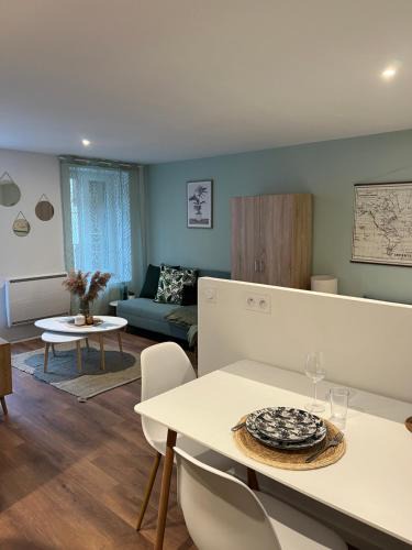 Tournon-sur-Rhone Apartment | Studio calme à 2 pas du Rhône - Wifi rapide