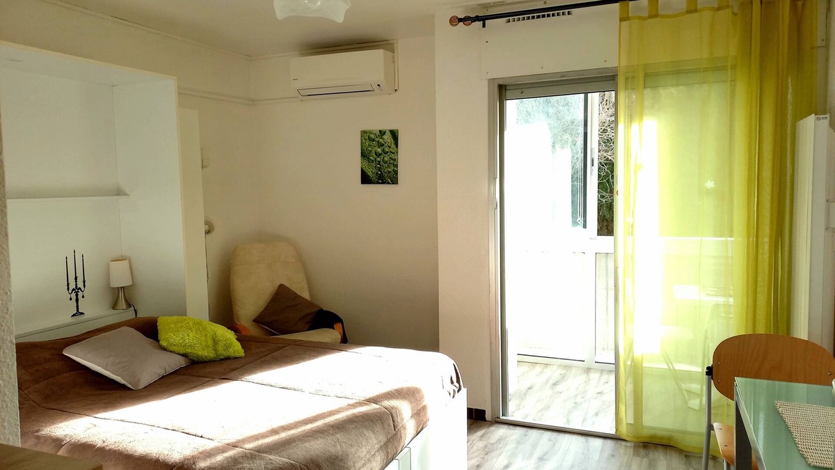 Balaruc-les-Bains Apartment | Studio CLIM park view - near sea and Montpellier