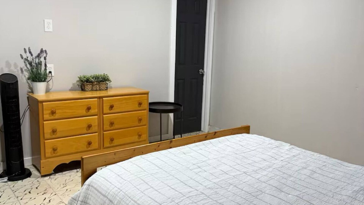Brownsville Apartment | Studio close to L&G Space X in Brownsville