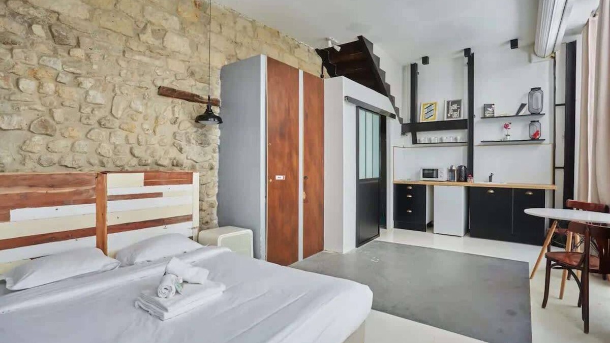 Porte-Saint-Martin Apartment | Studio Cosy à Deux Pas du Marais – Paris 3