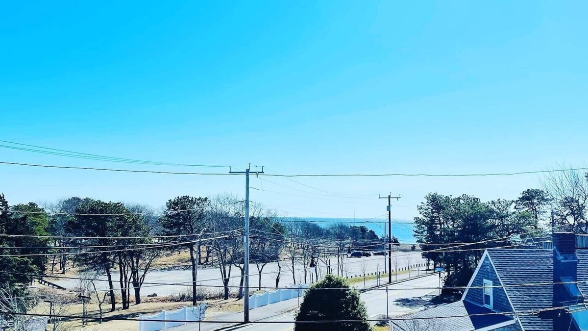 Hyannis Apartment | Studio COTTAGE #1- WALK to Keyes Memorial BEACH Barnstable- Hyannis