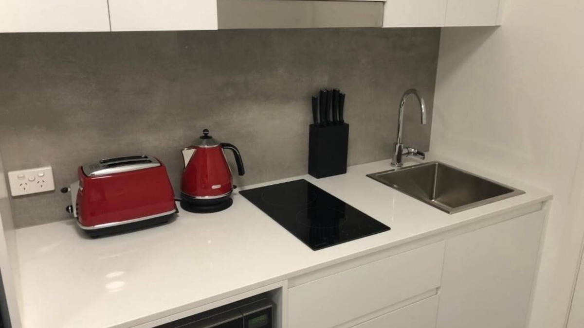 Adamstown Apartment | Studio Deluxe with Balcony
