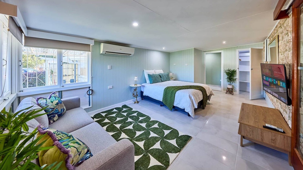 Whitfield House | Studio Esme Whitfield Cairns