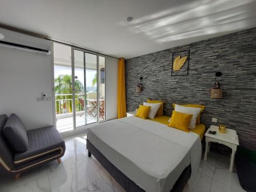 Tartane Apartment | STUDIO Feuilles d'or